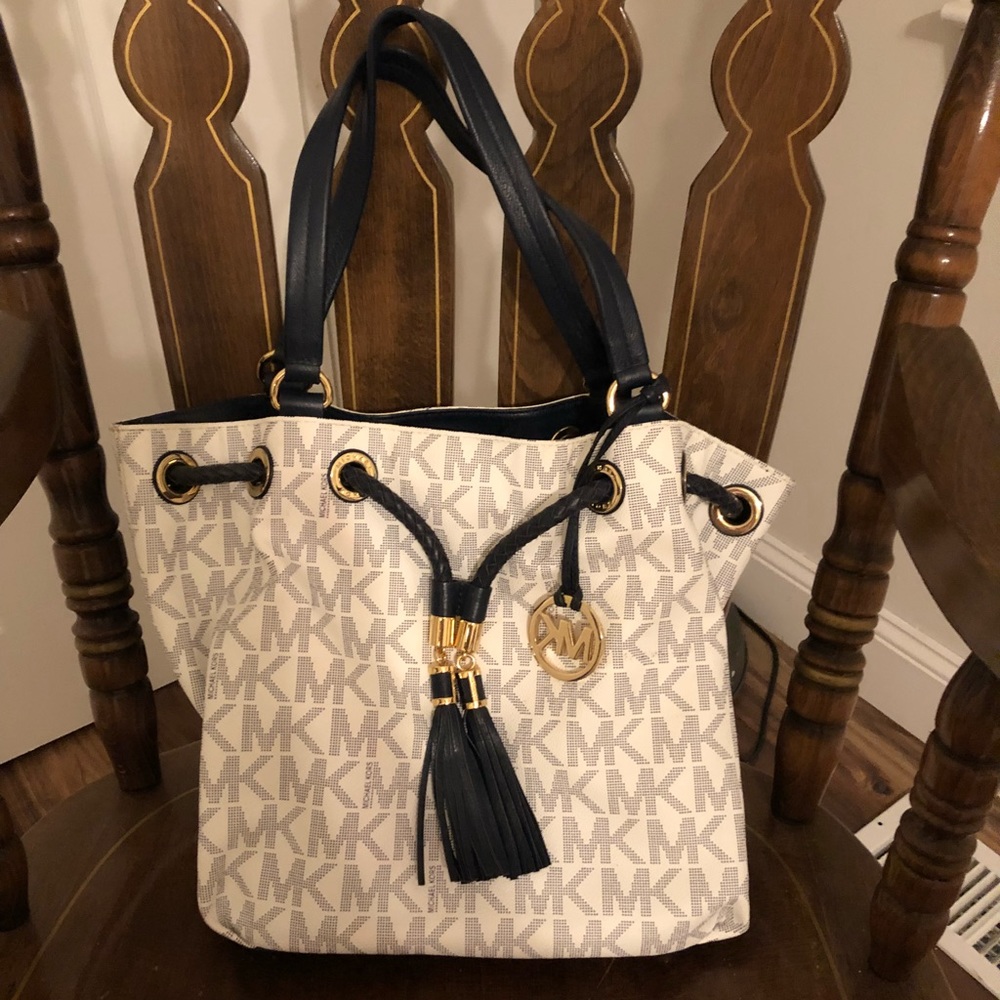 Michael Kors Hobo Bag